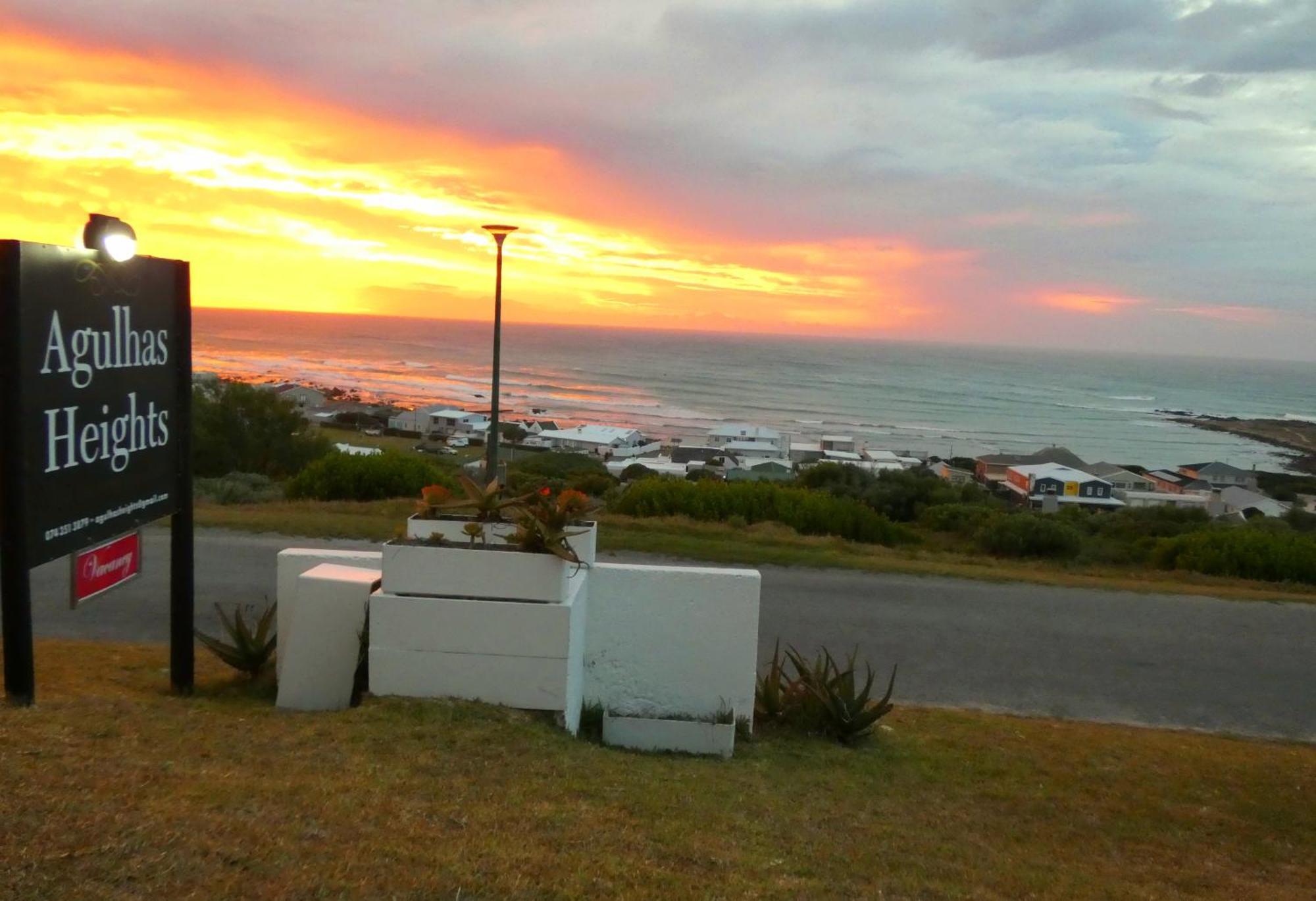 Agulhas Heights Self-Catering Cottages Exteriér fotografie